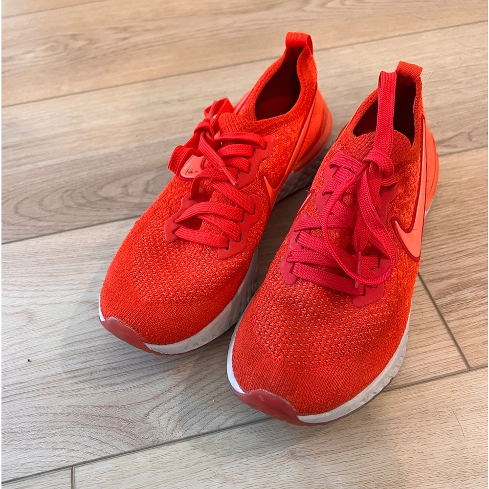Boys Nike REACT running shoes excellent condition